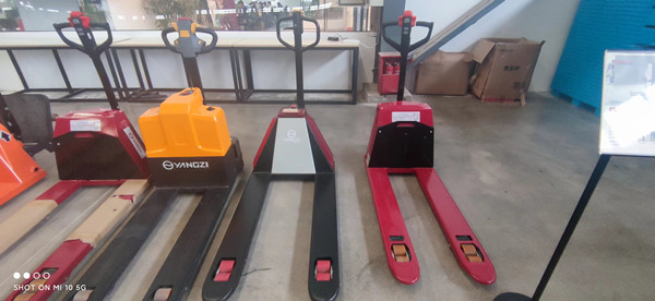  你了解電動叉車的前景嘛？