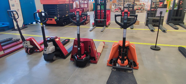  電動叉車需要定期的維護嘛？